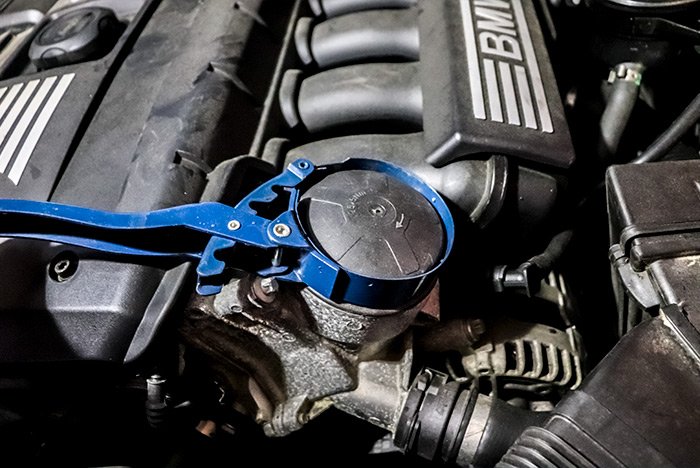 removing-oil-filter-cap.jpg removing-oil-filter-cap.jpg