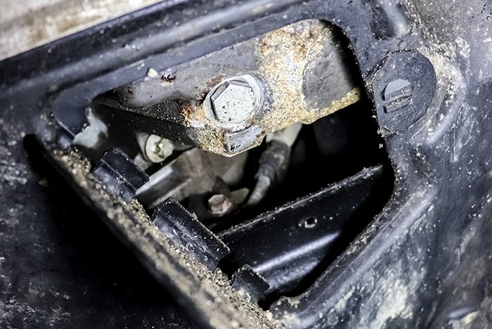 oil-drain-bolt.jpg oil-drain-bolt.jpg