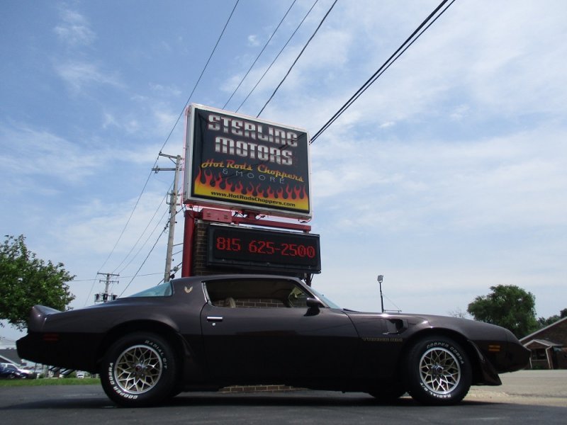 81 Pontiac Trans Am 001.JPG