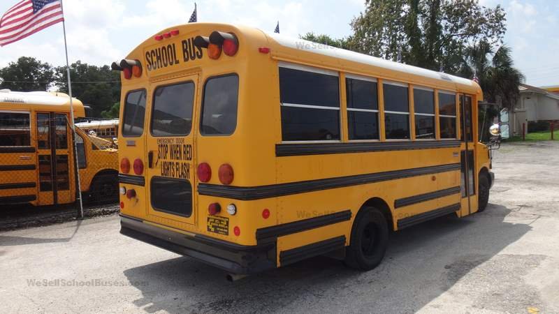 DSC00182UsedBuses2009ChevroletThomas6LGasolineAutoHydraulicBrakes5RowAirConditioningRadioSeatB...jpg