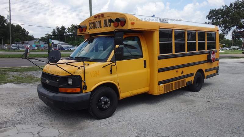 DSC00175UsedBuses2009ChevroletThomas6LGasolineAutoHydraulicBrakes5RowAirConditioningRadioSeatB...jpg