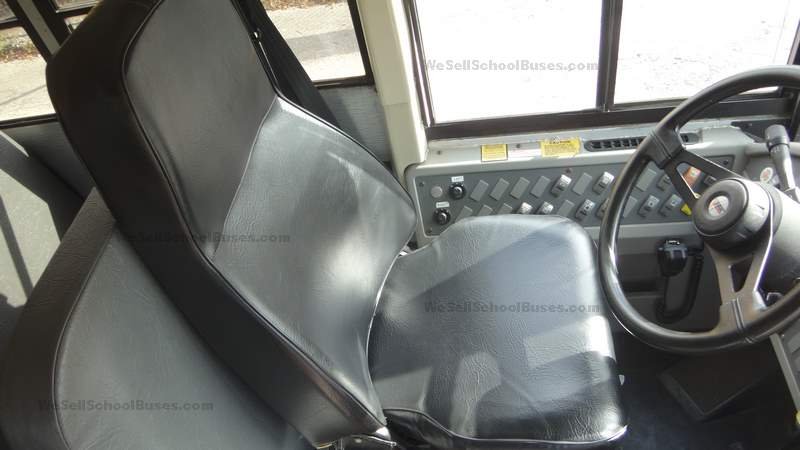 DSC01475 Stock #2463 2003 Thomas HDX C7 Caterpillar MD3060 Allison Automatic Air Brakes 78 Pas...jpg