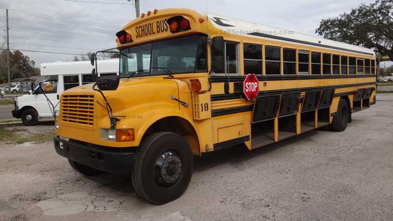 DSC007501999 International Bluebird DT466E Allison Automatic Hydraulic Brakes 77 passenger 13 ...jpg DSC007501999 International Bluebird DT466E Allison Automatic Hydraulic Brakes 77 passenger 13 ...jpg