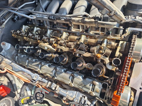 valve-cover-off.jpg